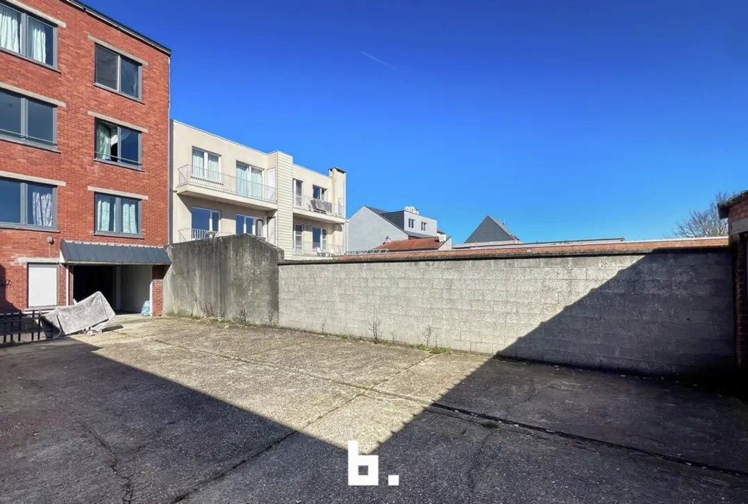Uitstekend gelegen garagebox laatste beschikbaar - De Haan