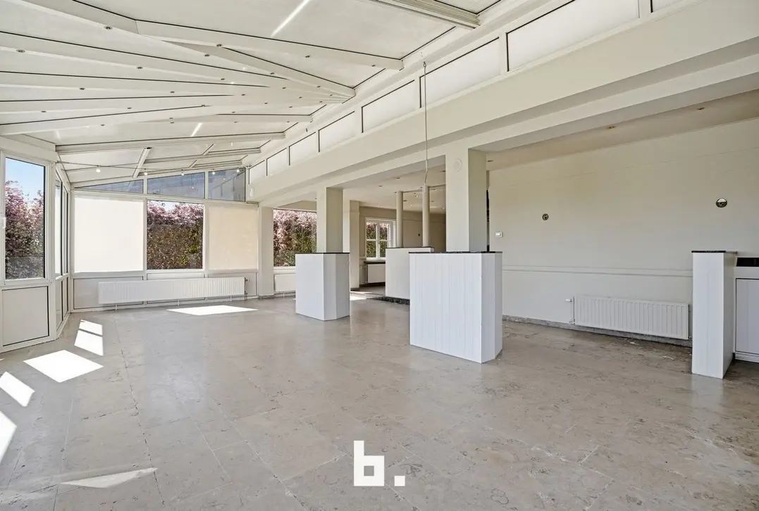 Handelspand met woonst op toplocatie - Moorslede