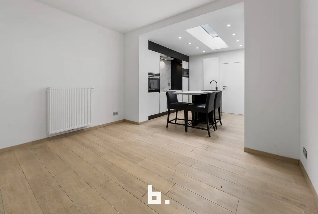 Gerenoveerde gezinswoning / kangoeroewoning met 5 kamers in Kuurne - Kuurne