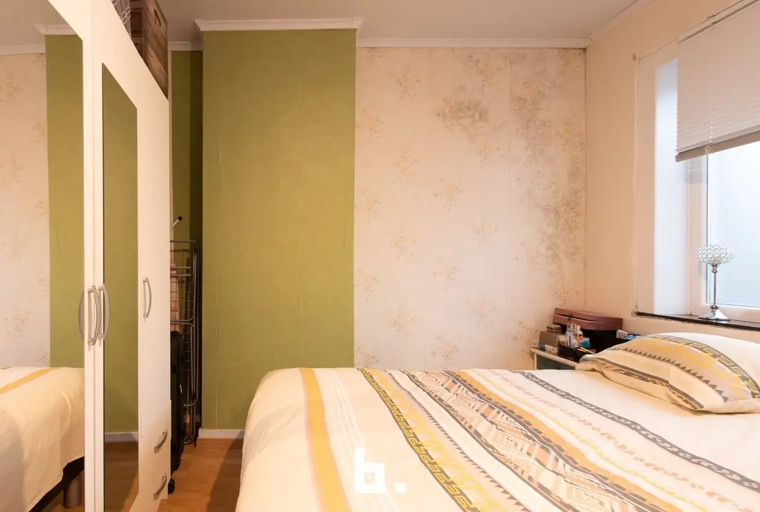 Opbrengsteigendom met drie 1 slaapkamer appartementen te centrum Oostende  - Oostende