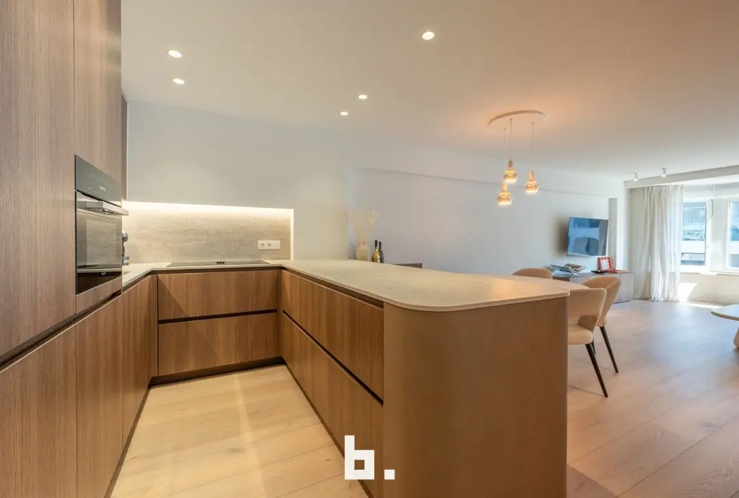 Exclusief gerenoveerd 3-slaapkamer appartement op toplocatie te Knokke - Knokke-Heist
