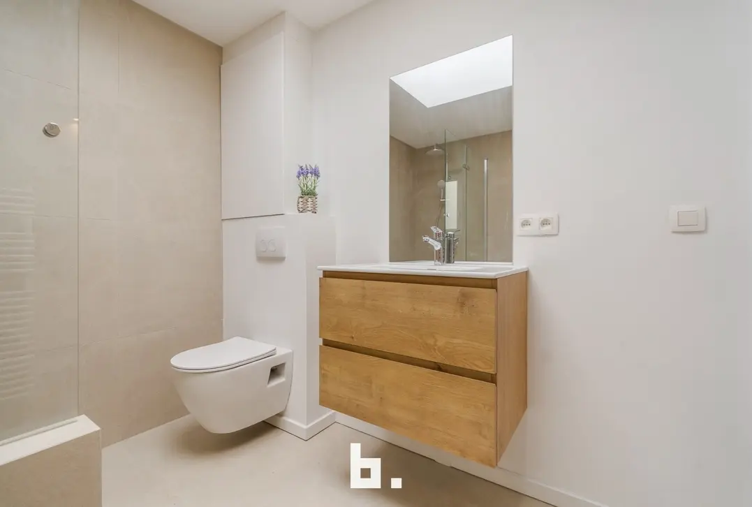Recent gerenoveerde, instapklare en bijzonder knusse woning - Brugge
