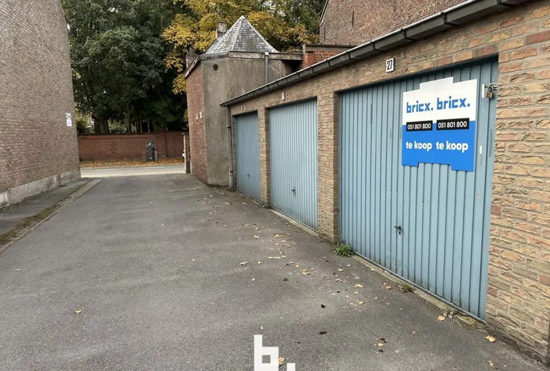 Gezellige rijwoning met garage in stadscentrum - Roeselare