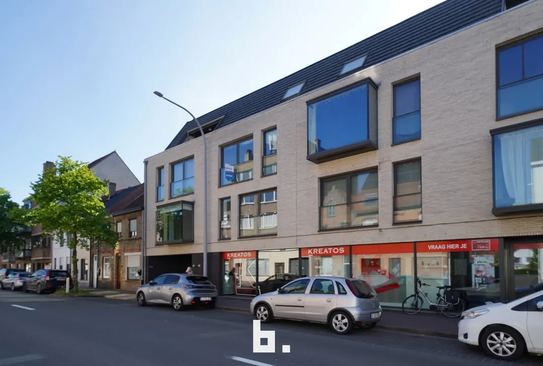 Ruim en lichtrijk appartement met 2 slaapkamers op topligging in Sint-Andries  - Sint-Andries