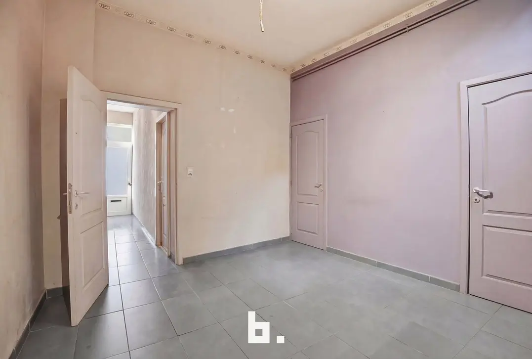 Woning met handelsmogelijkheid in het hart van Roeselare - Roeselare