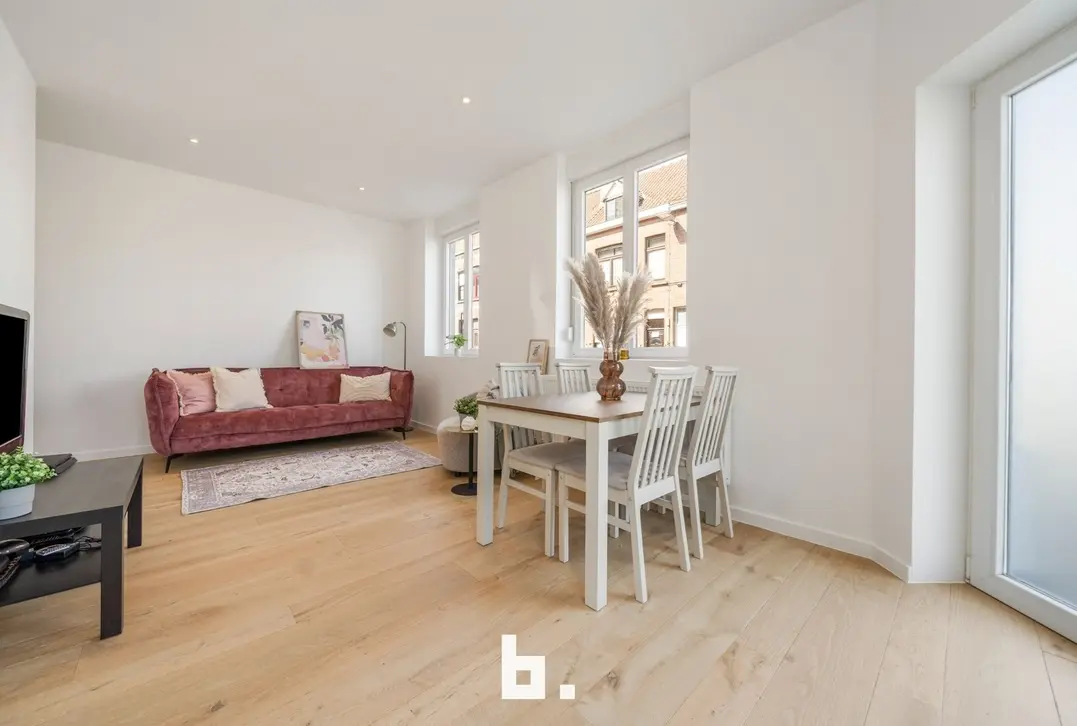 Volledig gerenoveerde woning (gezinswoning/kangoeroe/co-housing) - Sint-Andries