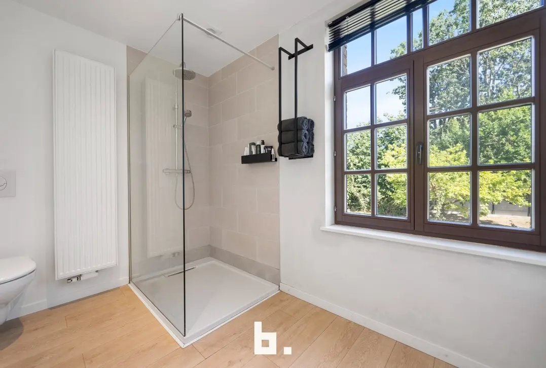 Perfect instapklare woning met gezellige tuin op uitstekende ligging - Sint-Kruis