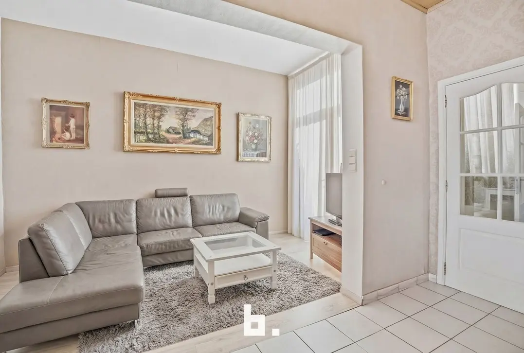 Ruime gezinswoning met tuin nabij het centrum - Roeselare