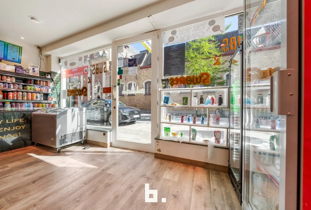 Handelshuis met mooie opbrengst - Brugge