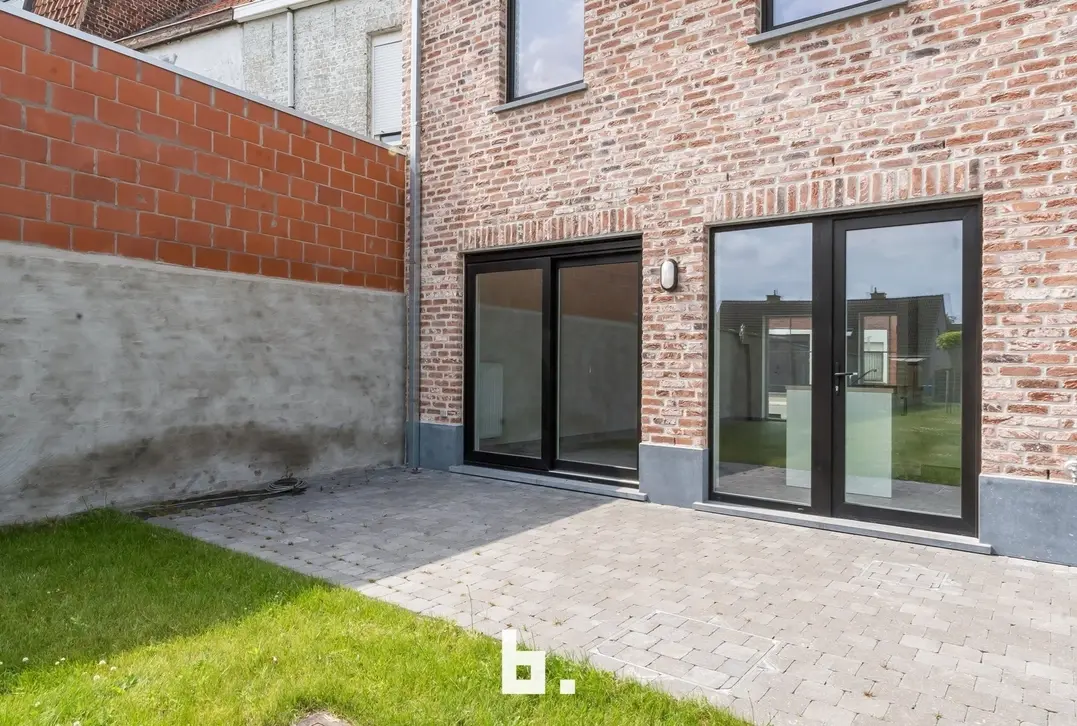 Ruime nieuwbouwwoning met zonnige tuin - Kortrijk