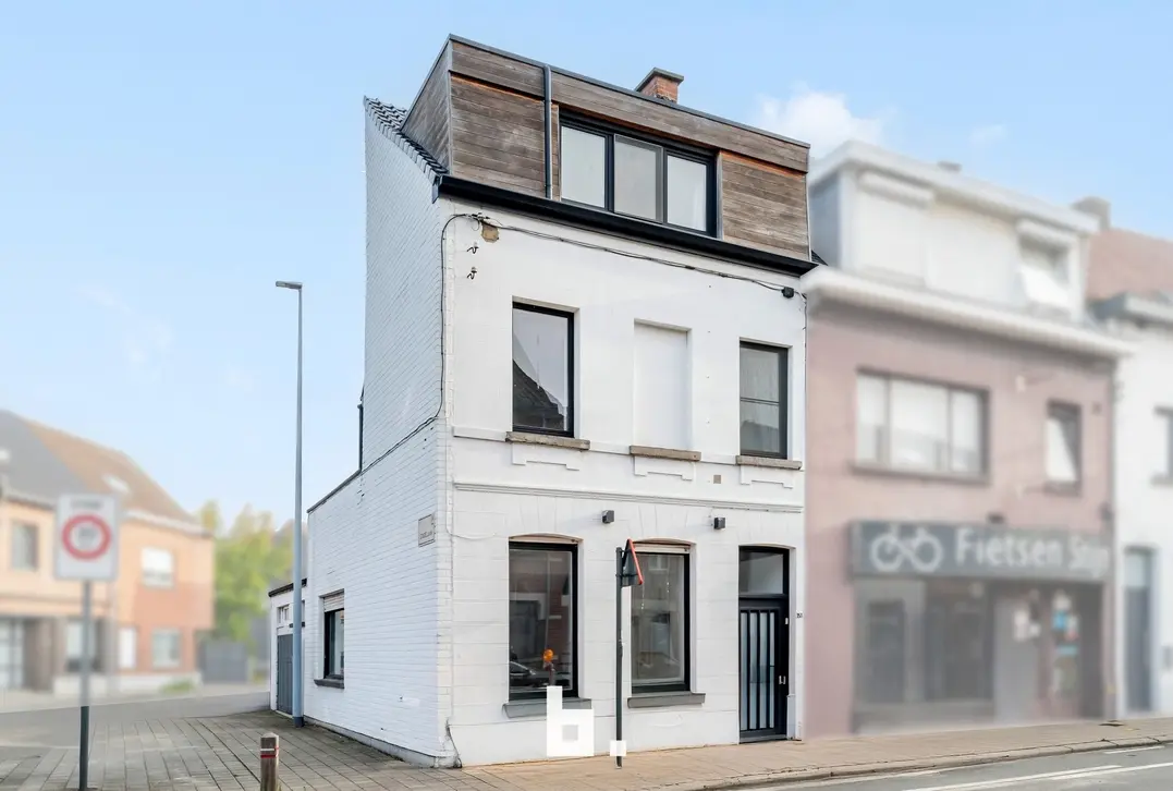 Instapklare starterswoning nabij het centrum van Heule - Kortrijksestraat 353, 8501 Kortrijk - €245.000