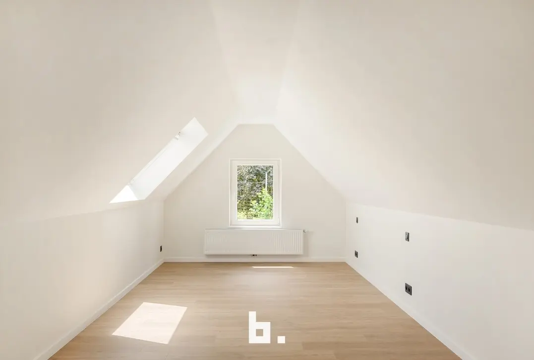 Instapklare, luxueus gerenoveerde villa met praktijkmogelijkheden op toplocatie in Rumbeke - Roeselare