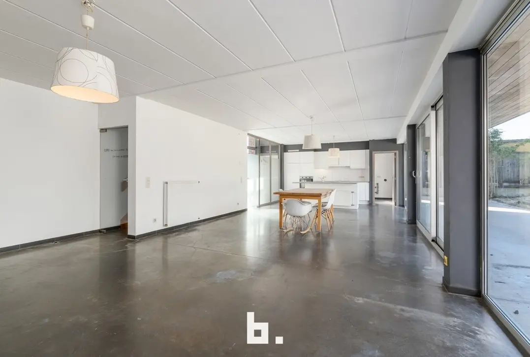 Instapklare gezinswoning met 3 slaapkamers, zonnige tuintje te Vleteren - Vleteren