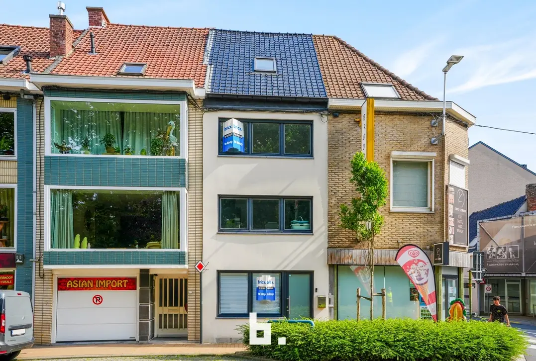 Gerenoveerde woning met 4 slaapkamers te Wevelgem! - Wevelgem