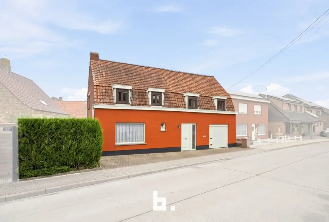 Woning met 3 slaapkamers en potentieel te Torhout. - Torhout