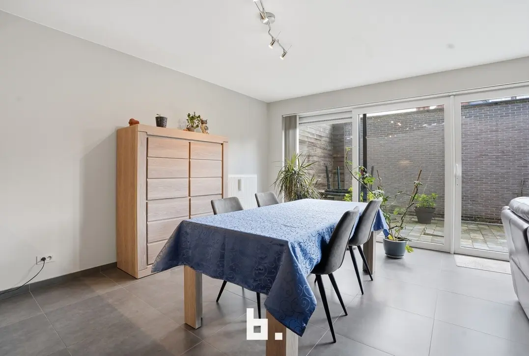 Recente woning in centrum menen! - Menen - €240.000