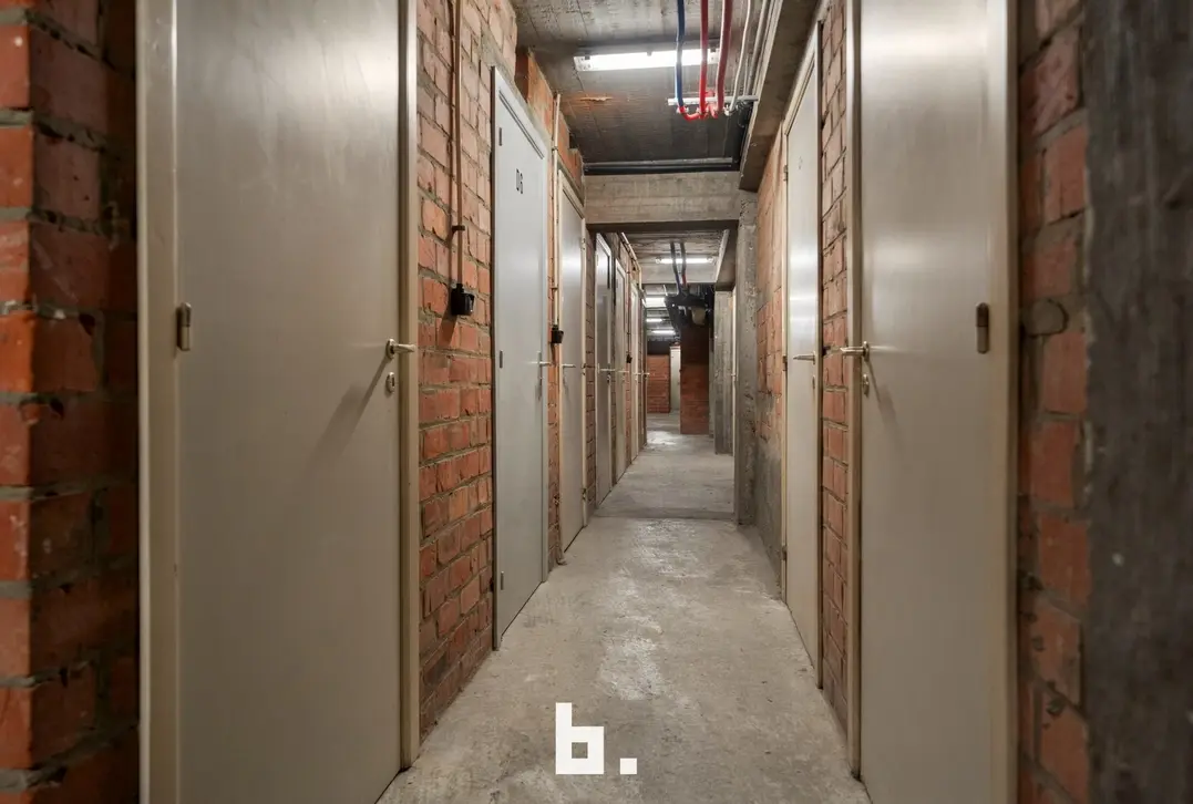 Appartement met 3 slaapkamers, kelderberging en garage inbegrepen - Sint-Andries