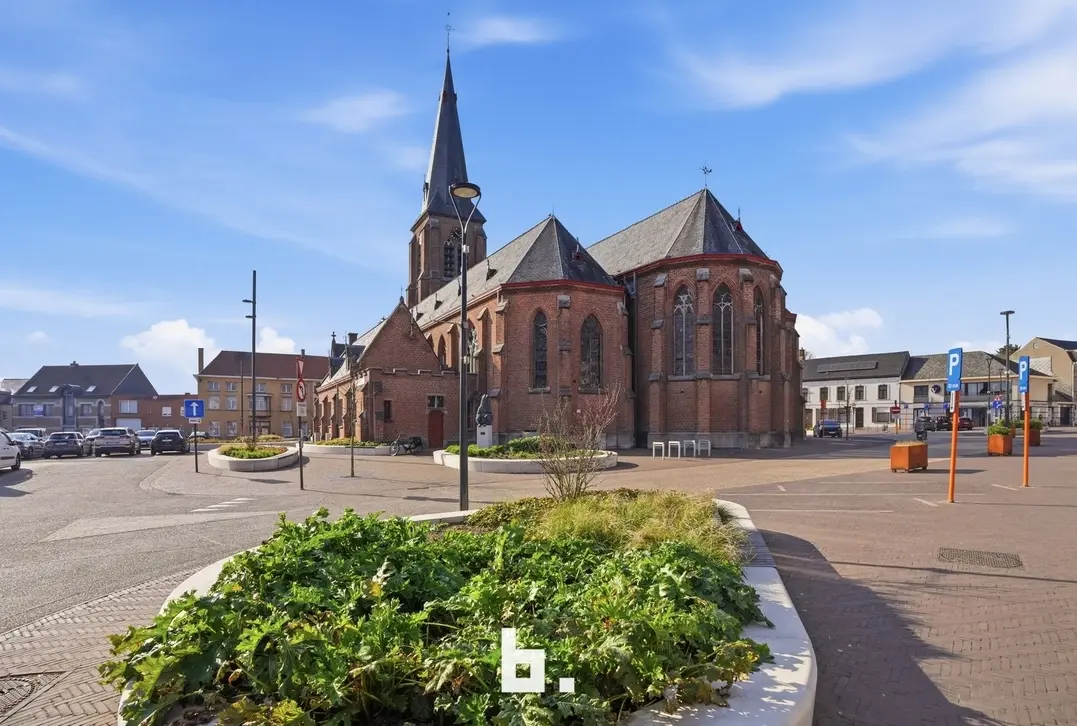 Te renoveren café met woonst op toplocatie in Tielt - Tielt