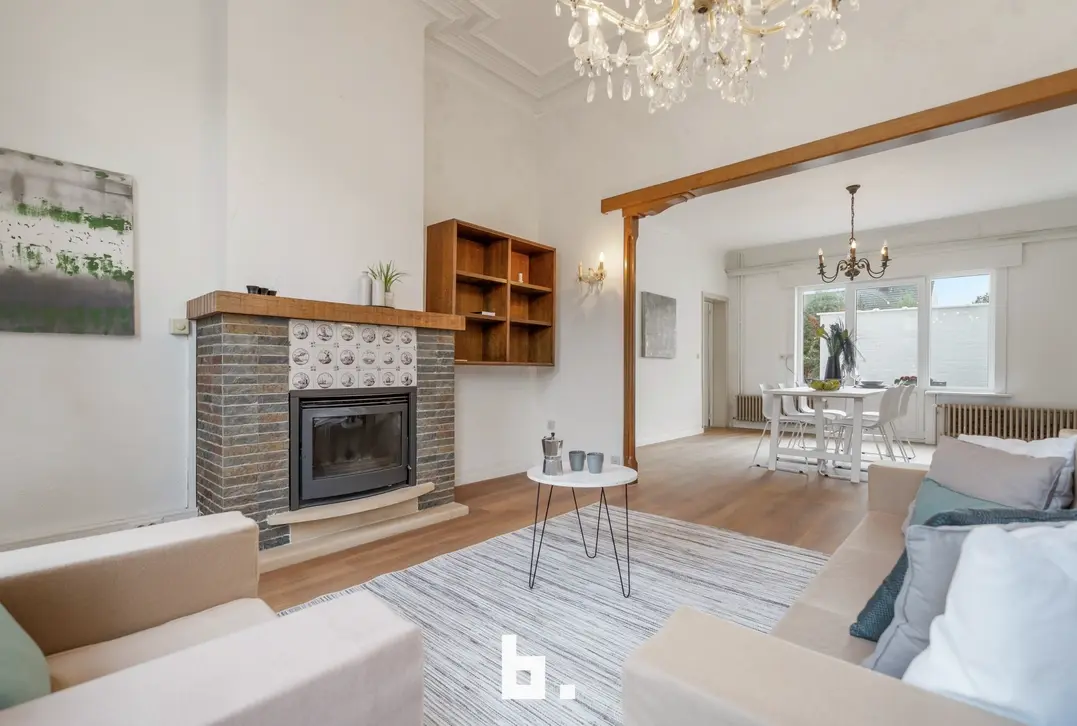 Energiezuinige gezinswoning met 3 slaapkamers en zonnige tuin te Brugge. - Brugge