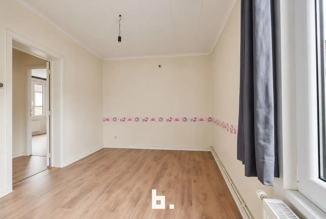 Ruime woning met 5 slaapkamers en stadsterras in het centrum - Wevelgem