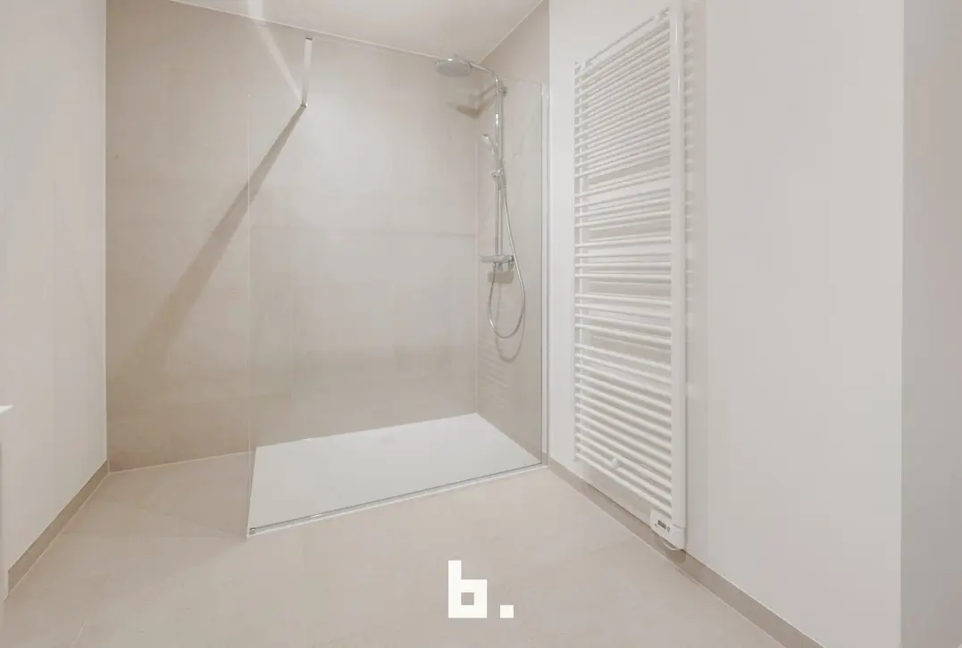 Exclusief nieuwbouwappartement met 3 slpks en 2 badkamers in Residentie Sint-Amandus-Zwevegem-€529.830