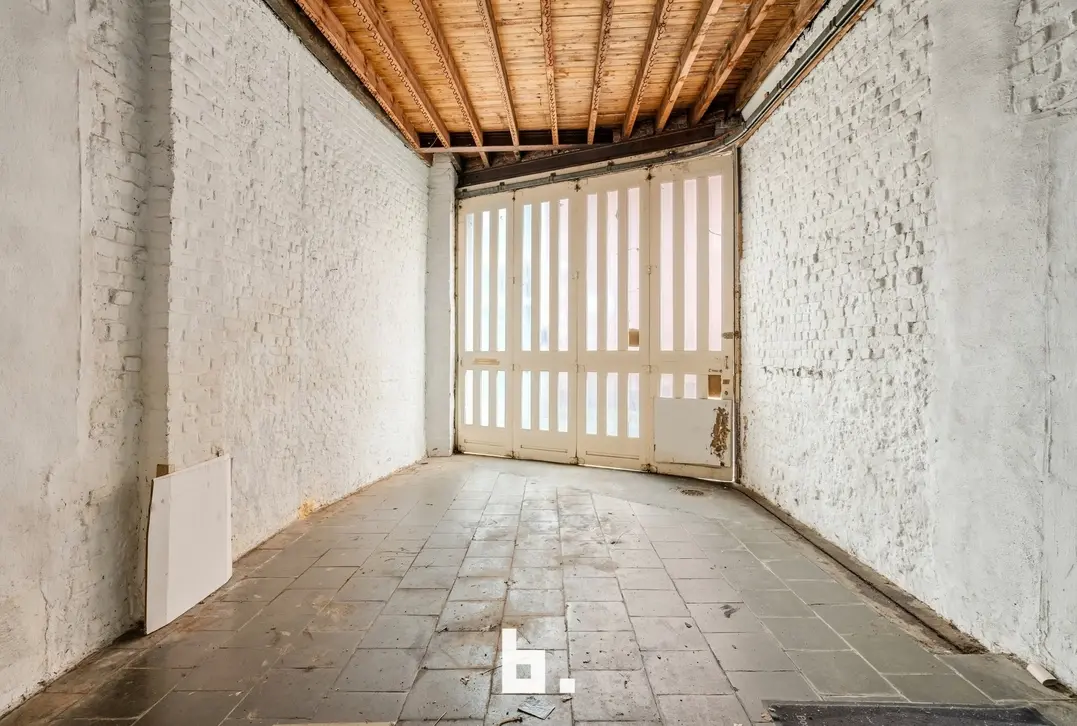 Handelshuis of investeringspand op fantastische ligging te Menen! - Menen - €315.000