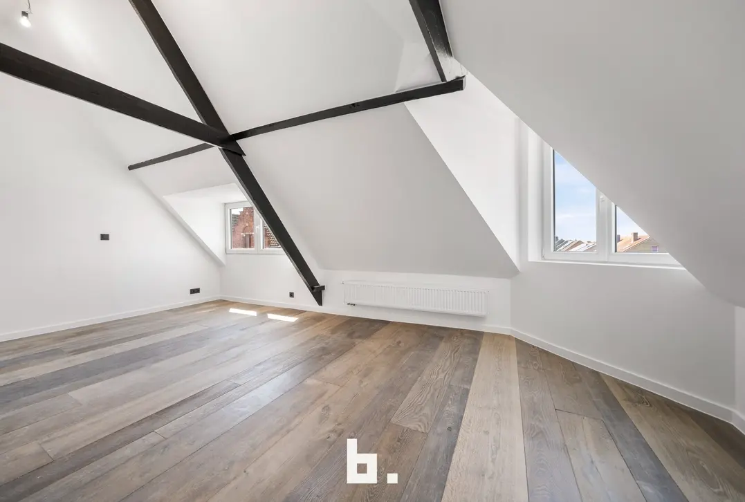 Instapklare woning met 2 slaapkamers op zeer centrale ligging. - Sint-Andries