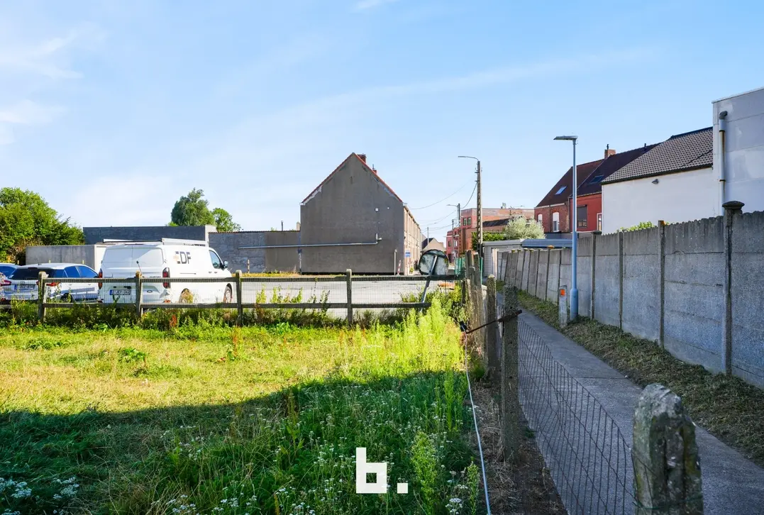 Huis met drie slaapkamers te koop in Desselgem - Waregem