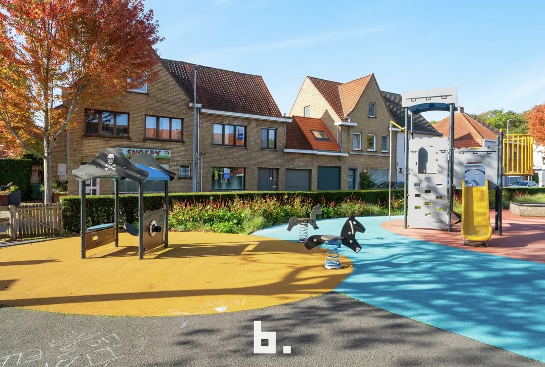 Woning met 3 slaapkamers, tuin en garage op zeer gegeerde ligging. - Sint-Andries