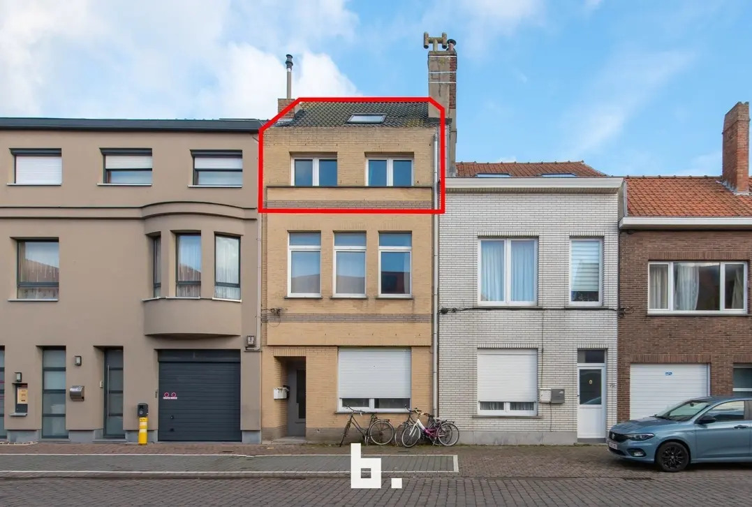 Volledig vergunde opbrengsteigendom met 3 wooneenheden vlakbij de Hippodroom te Oostende - Oostende
