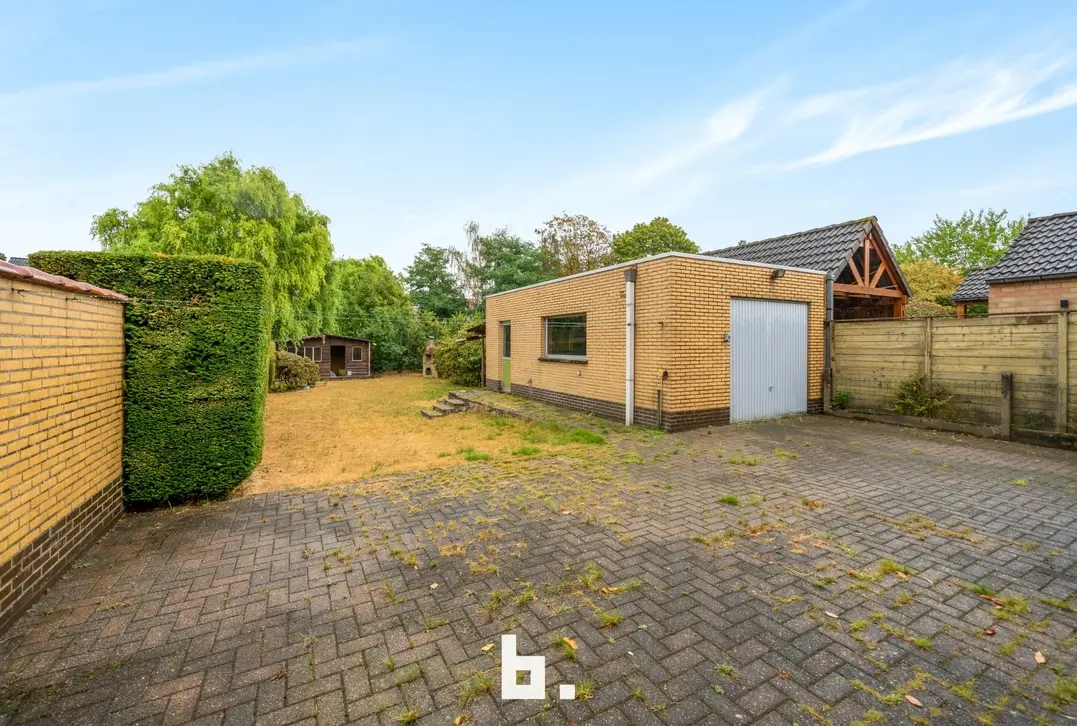 Halfopen bebouwing met 3 slaapkamers en garage op zeer gegeerde ligging! - Sint-Andries