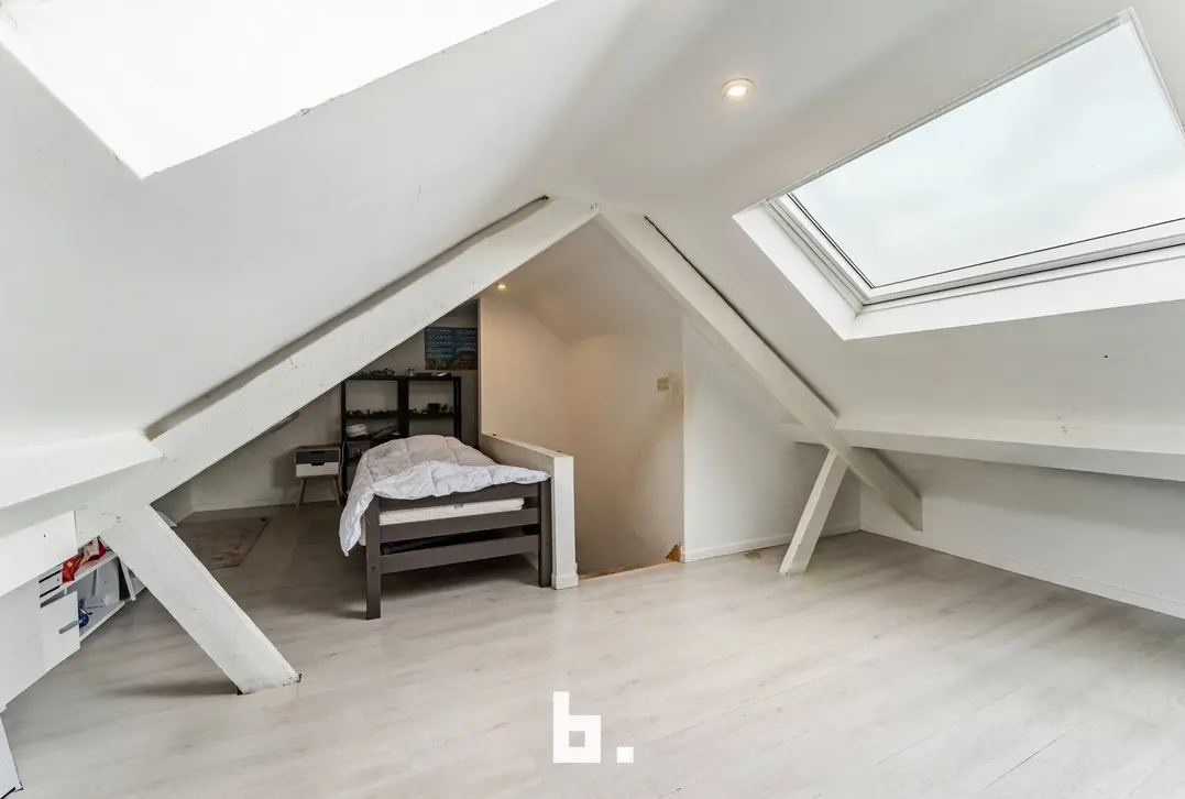 Zeer ruime instapklare woning te Marke! - Marke - €299.000