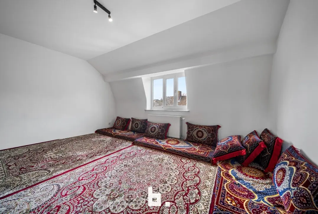 Volledig gerenoveerd 2 slpk duplex appartement op topligging te centrum Brugge  - Brugge