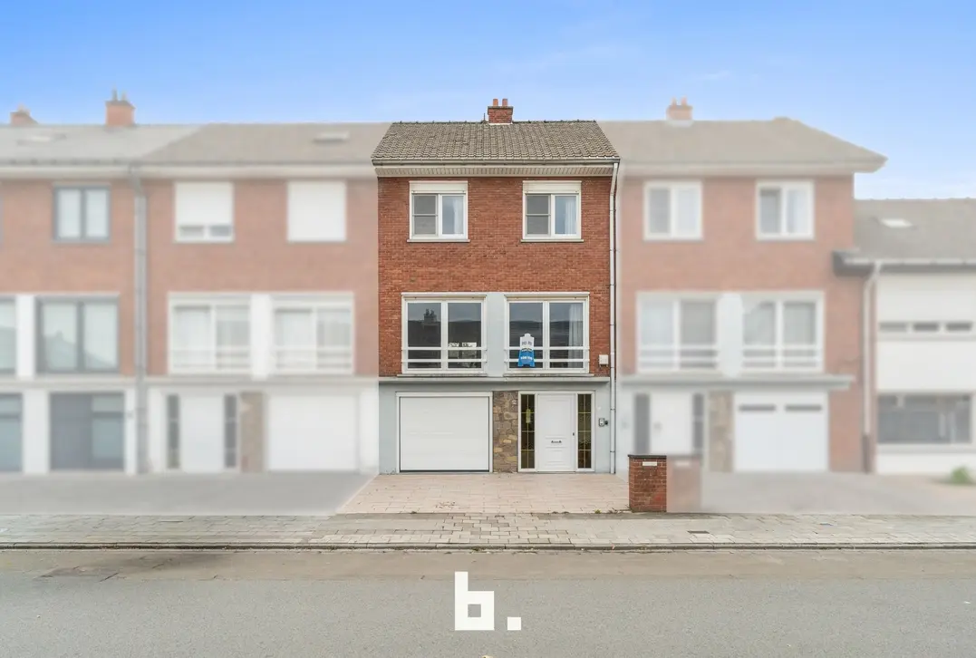 Ruime woning in Kortrijk te koop - Kortrijk