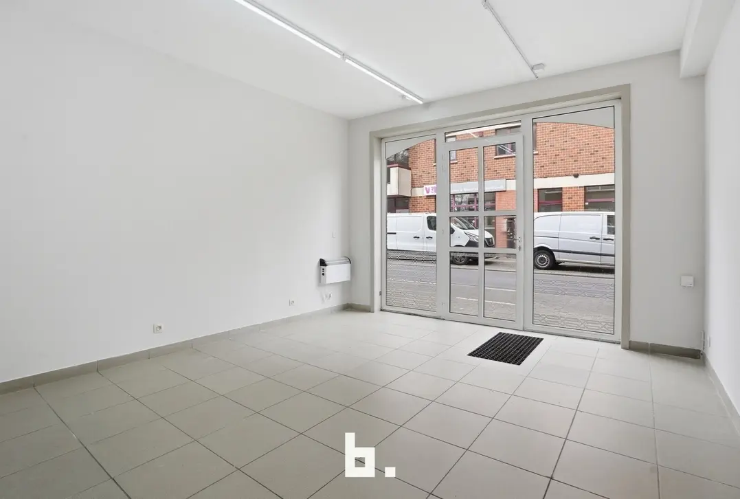 Handelspand te koop op topligging in Roeselare - Roeselare