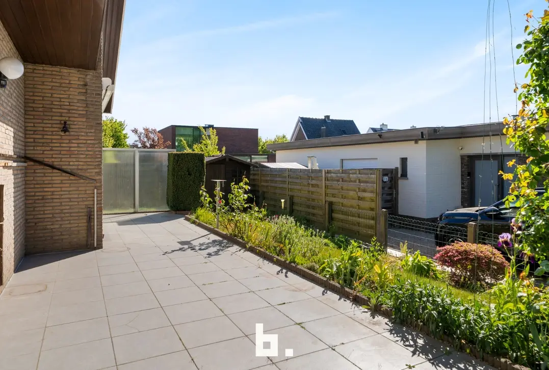 Rustige gelegen te renoveren open bebouwing op topligging - Sint-Andries