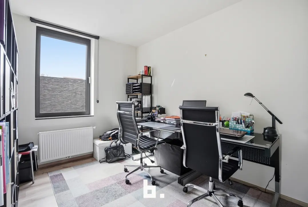 Uniek 3-slaapkamerappartement (133m²) met zonnig terras (15m²) op bijzonder centrale ligging - Kortrijk - €450.000