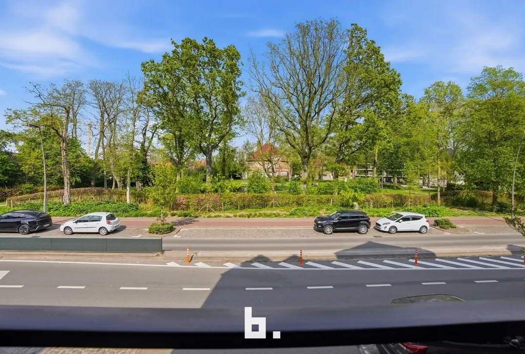 Lichtrijk appartement met twee terrassen en garage! - Roeselare