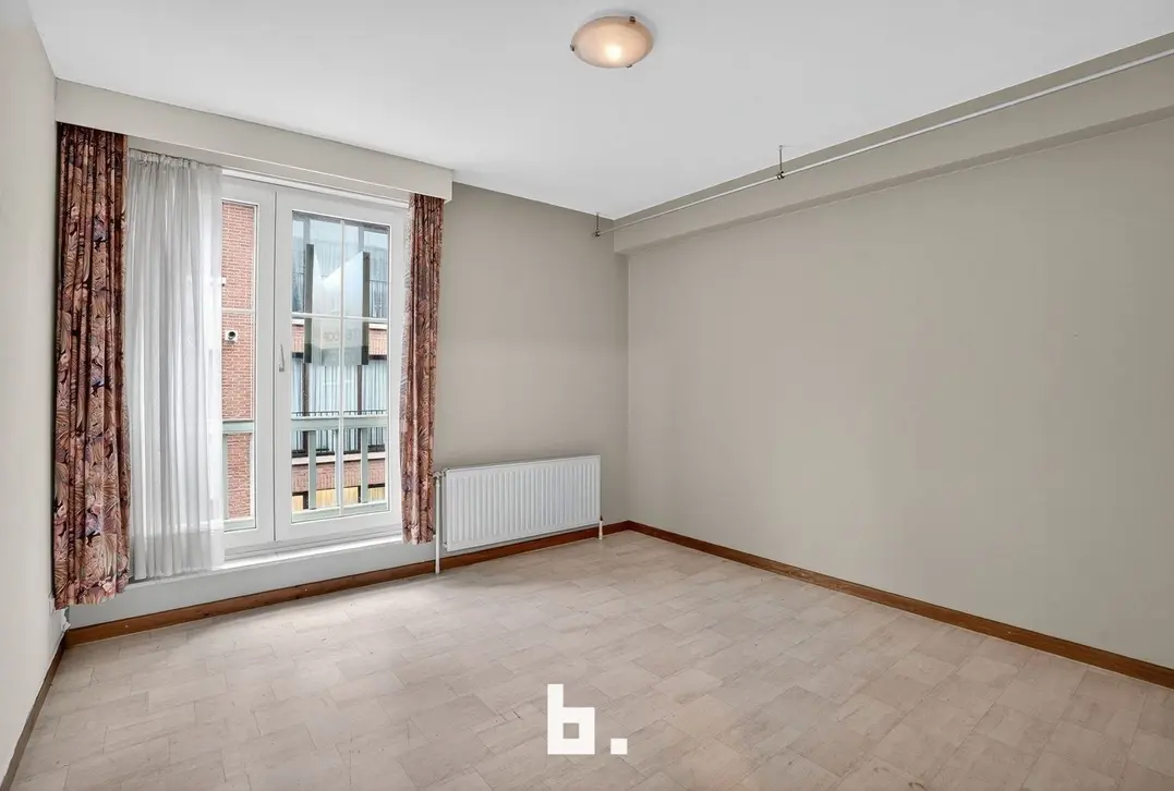 Ruim en verzorgd appartement met garage in hartje Tielt! - Tielt