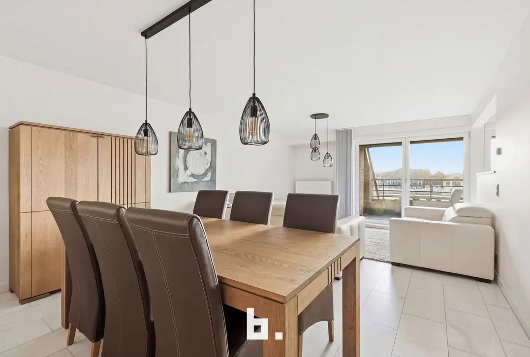 Stijlvol appartement met garage en panoramisch zicht - Roeselare