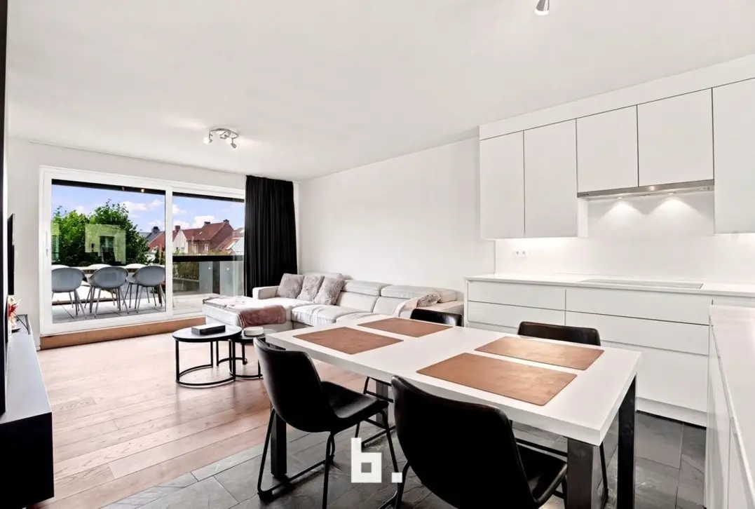 Energiezuinige woning met ruime loods van ca. 140 m² op centrale ligging - Roeselare