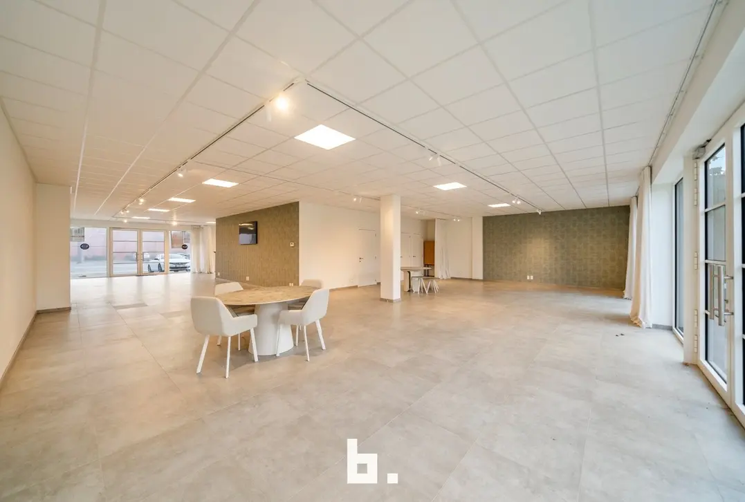 Handelspand van 220m² - Jabbeke
