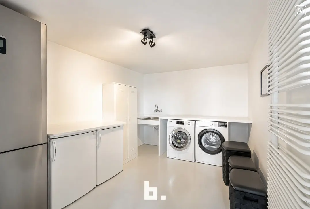 Exclusieve loft met industriële klasse nabij centrum Kortrijk - Spinnerijkaai 45  bus 119, 8500 Kortrijk - €545.000