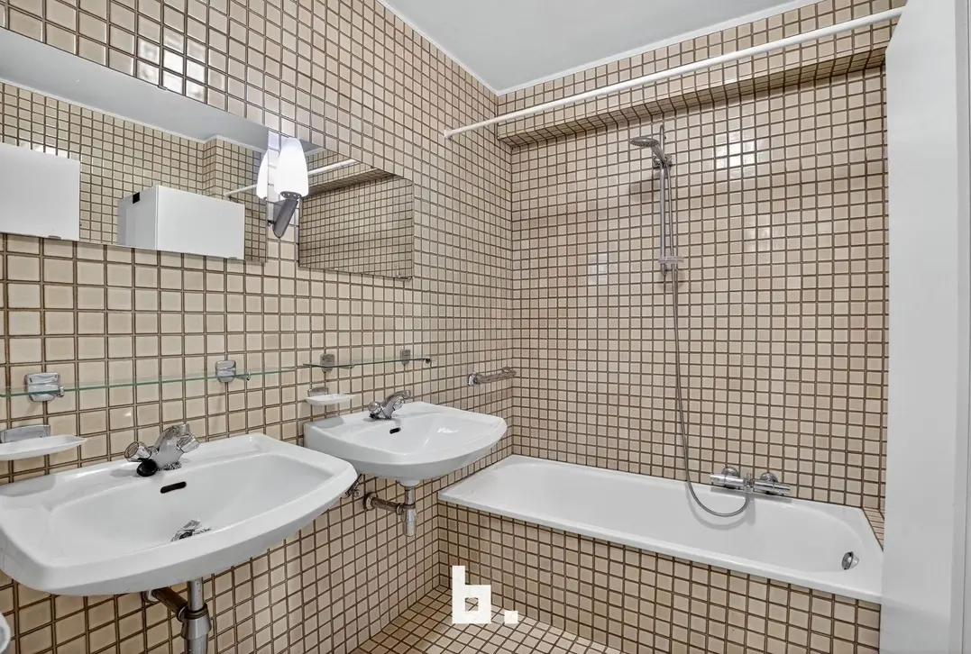 Ruim en verzorgd appartement met garage in hartje Tielt! - Tielt
