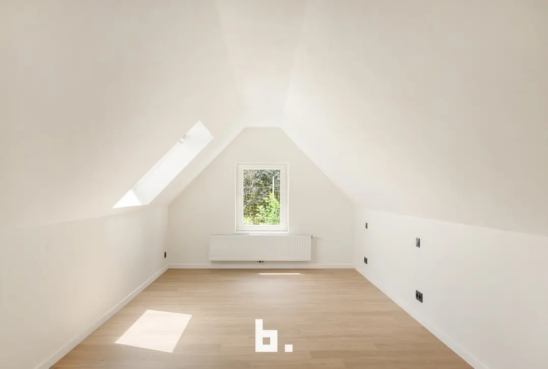 Instapklare, luxueus gerenoveerde villa met praktijkmogelijkheden op toplocatie in Rumbeke - Roeselare