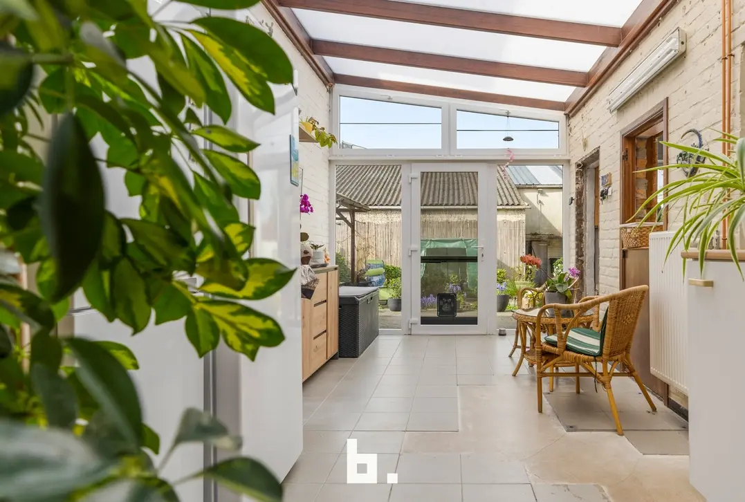 Verzorgde woning met tuin, garage en gunstig EPC in Westkerke - Westkerke