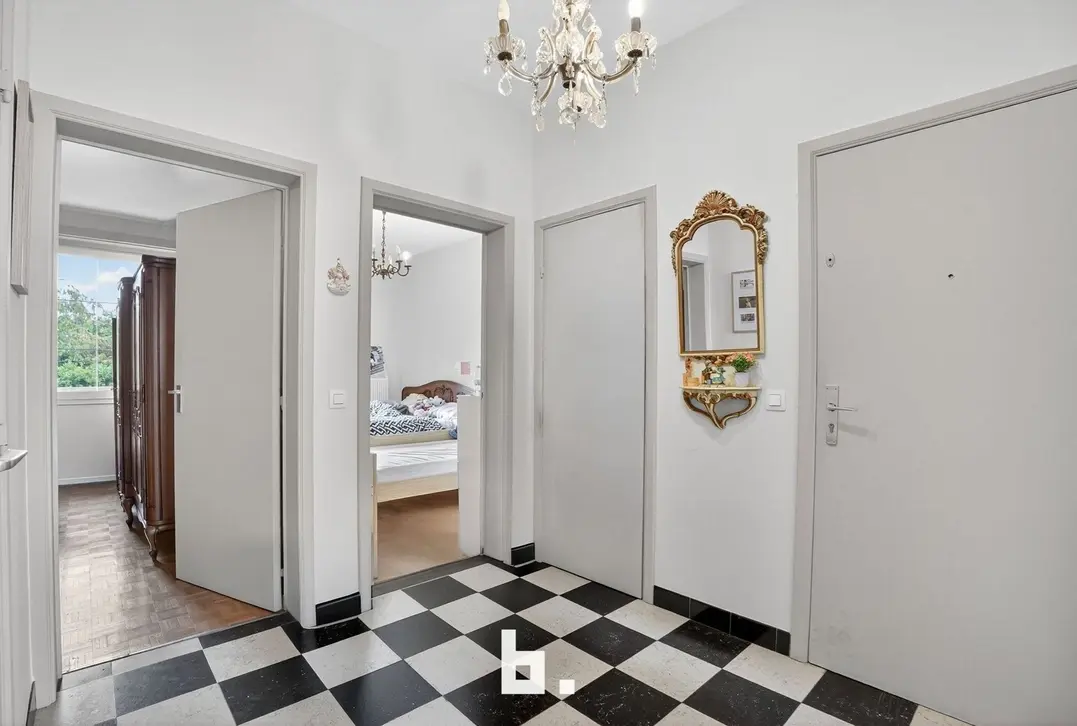 Verzorgd appartement met twee slaapkamers in hartje Roeselare! - Roeselare