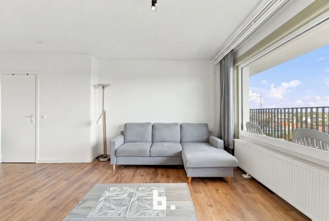 Lichtrijk appartement met ruim zuidterras - Roeselare