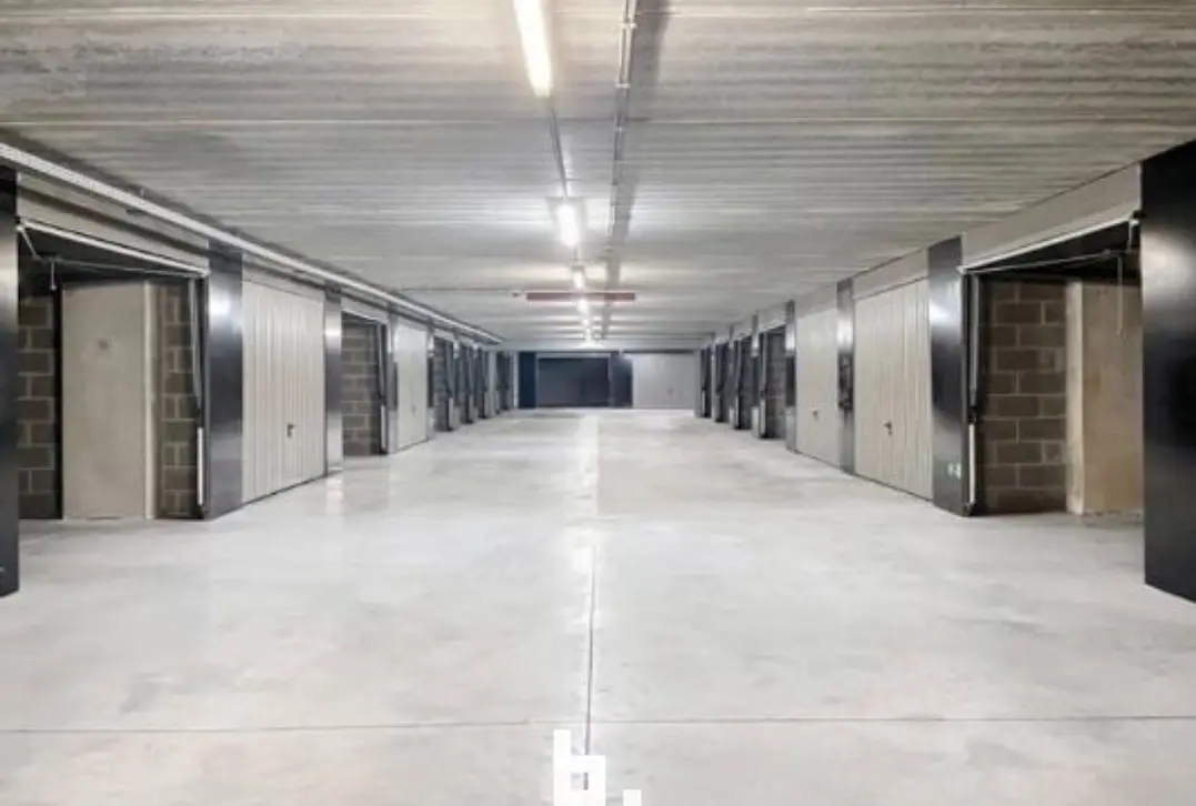 Twee afgesloten garageboxen op toplocatie onder project Dulle Griet Garden te Vrijdagsmarkt Gent - Gent