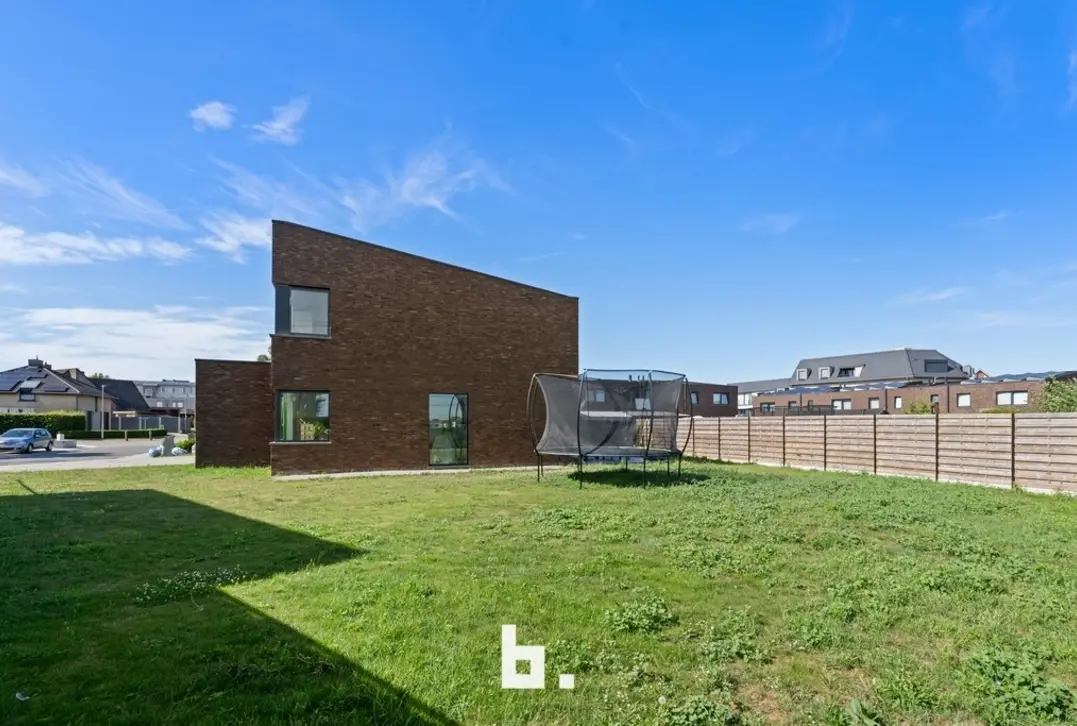 Recente en energiezuinige halfopen bebouwing op een gunstige ligging in Tielt!  - Tielt